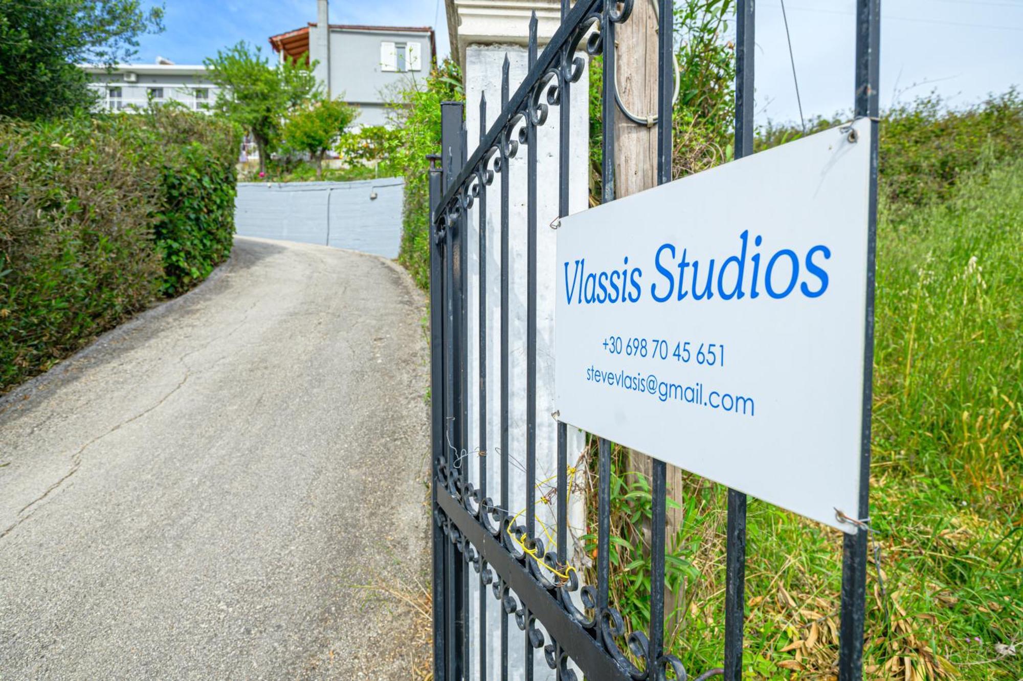 Vlassis Studios Mesongí エクステリア 写真